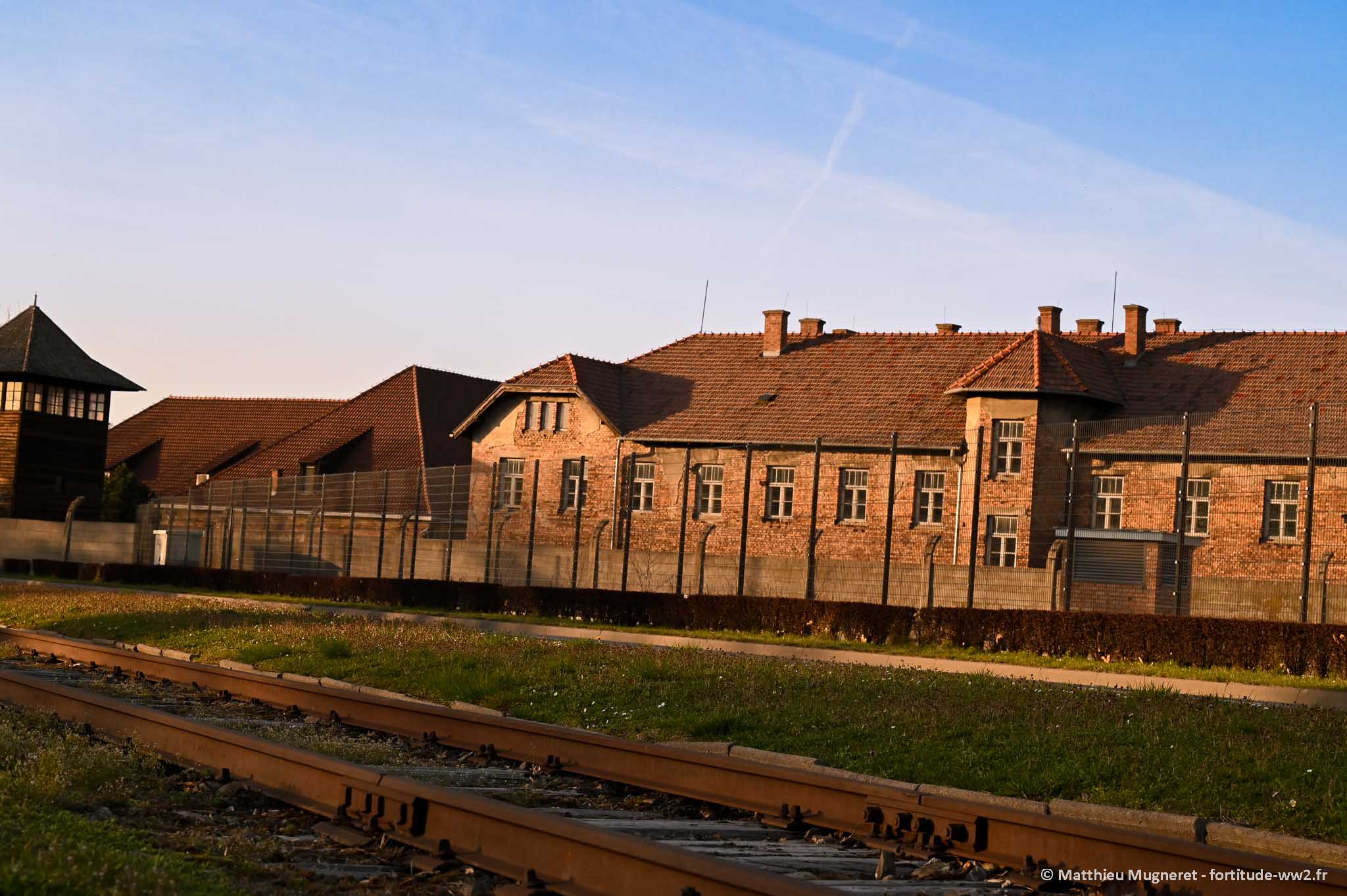 Le camp d'Auschwitz I depuis les rues d'Oświęcim